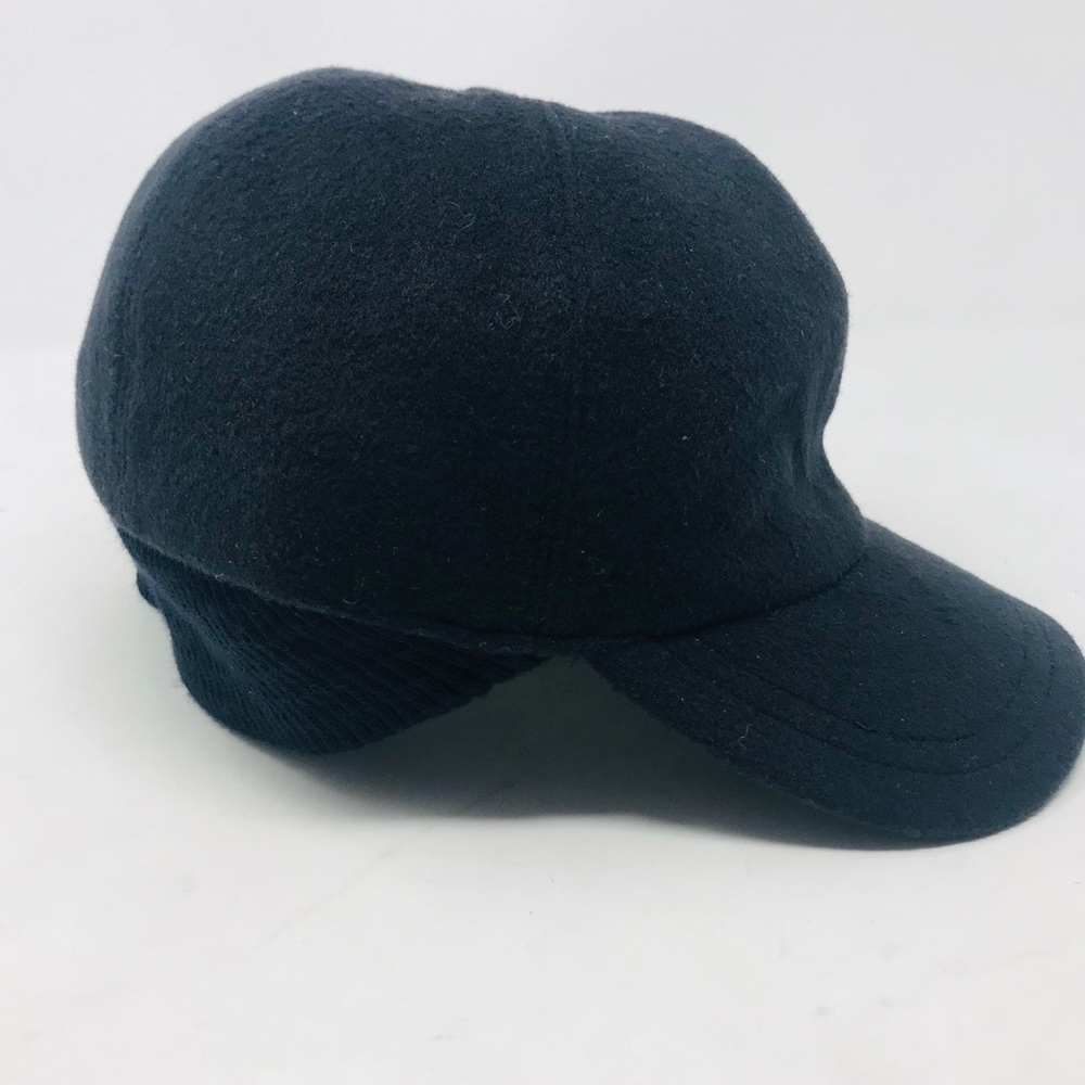 Barney's New York Black Wool Cashmere Driving Hat